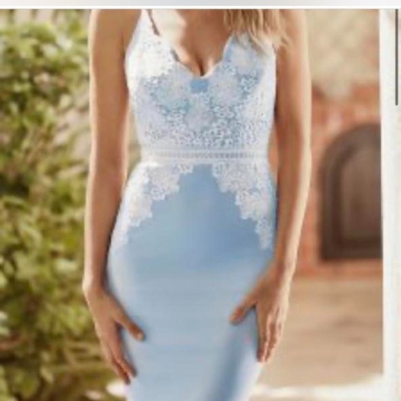 LIPSY SCALLOP LACE DETAIL CAMI BODYCON DRESS - Picture 3 of 3